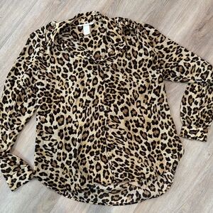 H&M LEOPARD BUTTON DOWN BLOUSE